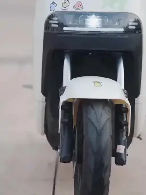 Romansa teman sekamar musim panas